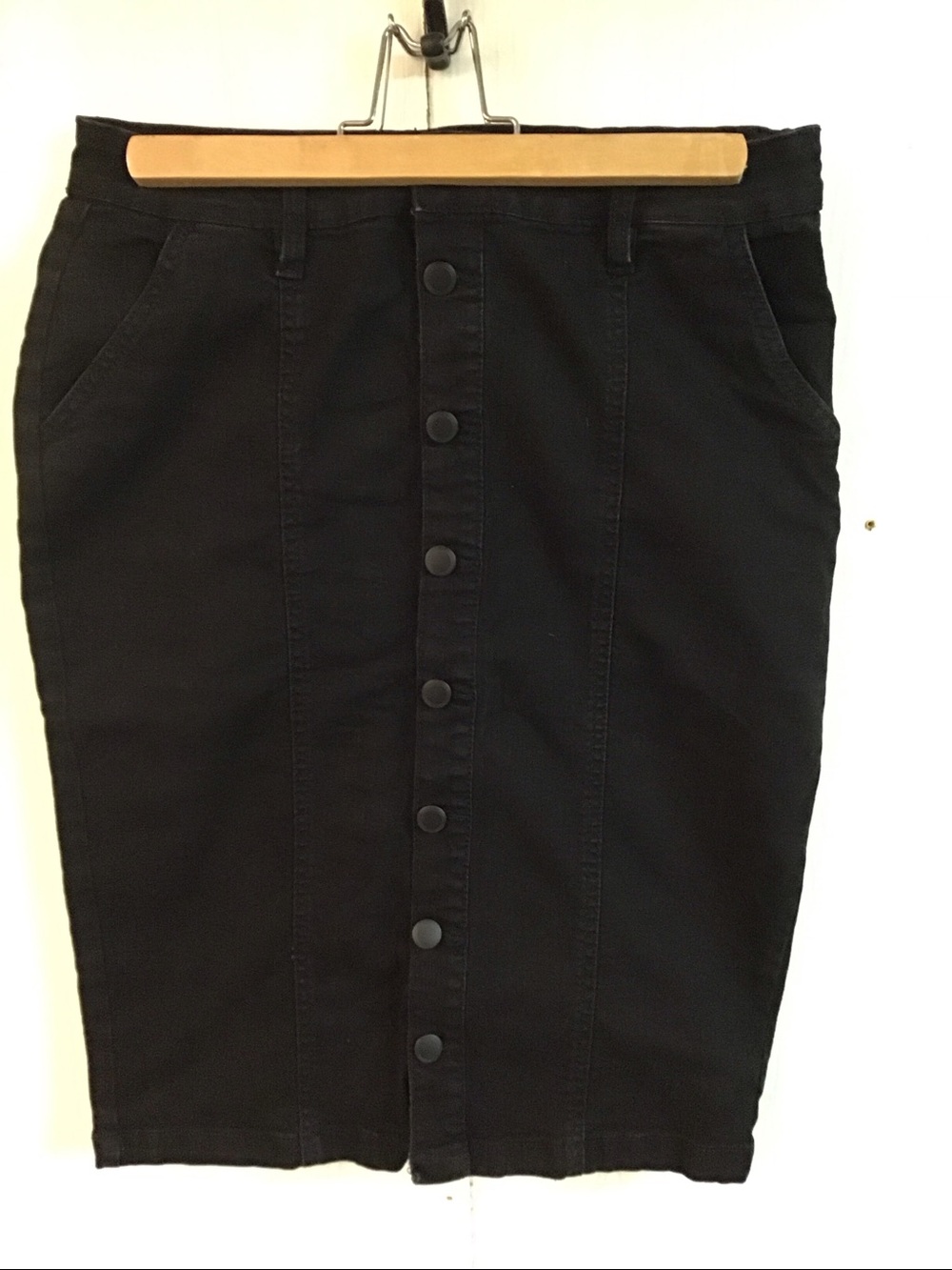 ♥️5/25$ Classic Black Button-Front Pencil Skirt